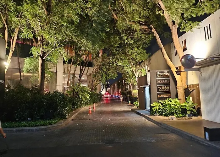 Apartamento Sathorn Prime Panorama View Rooftop Bar *